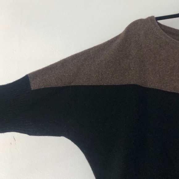 BCBG sweater - Picture 6 of 8